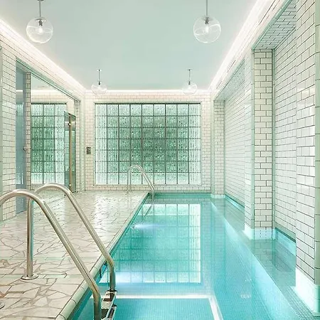 Отель Le Ballu 5*